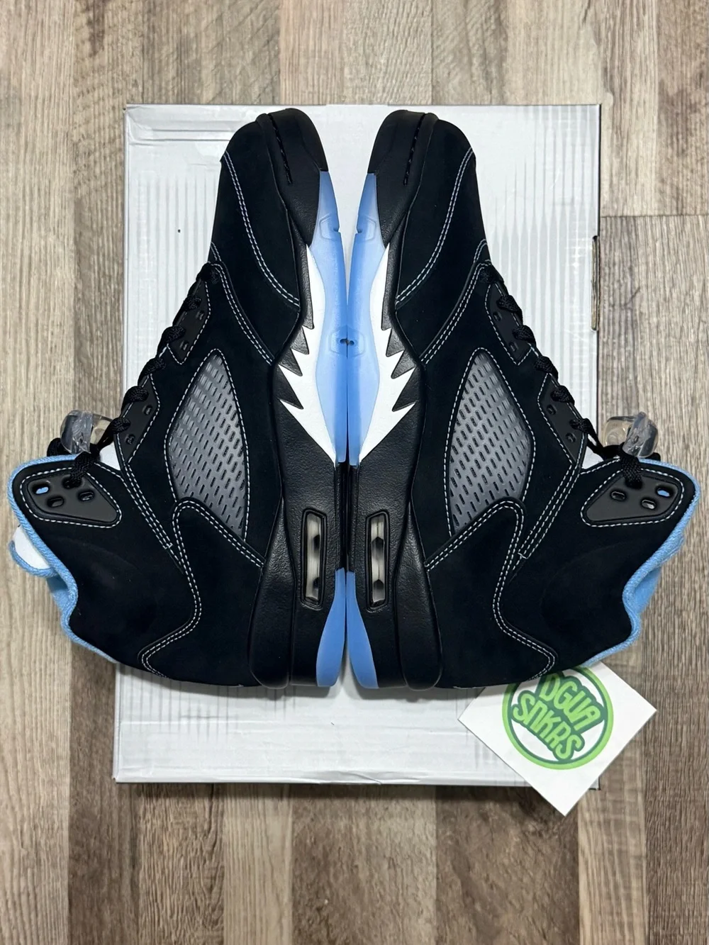 Jordan 5 Black Metallic UNC